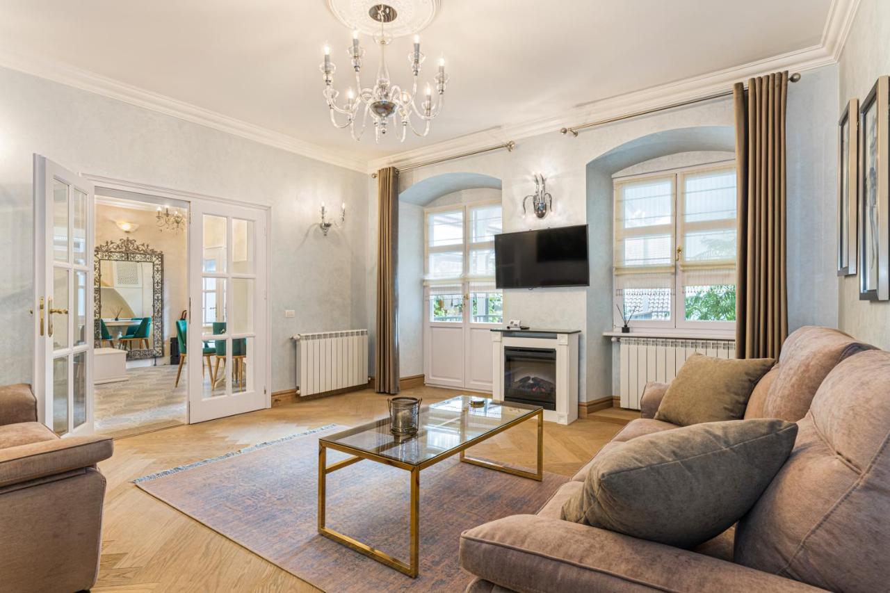 Krone Apartment Μπρασόβ Εξωτερικό φωτογραφία