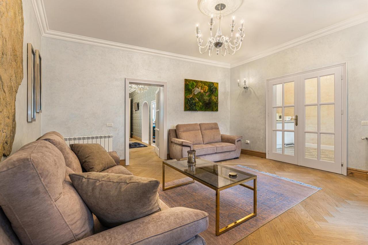 Krone Apartment Μπρασόβ Εξωτερικό φωτογραφία